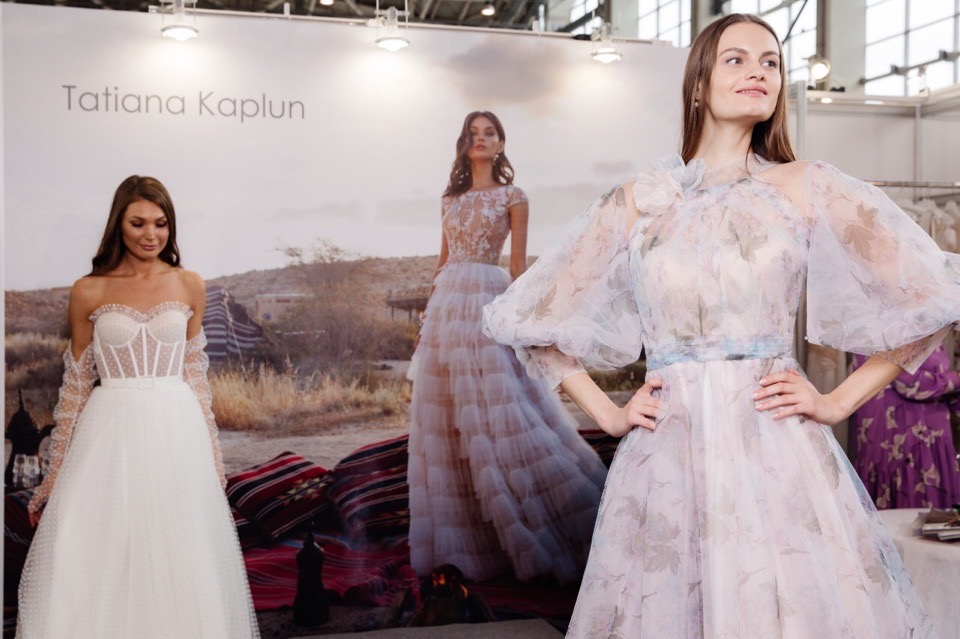 Wedding Fashion Moscow: свадебная, вечерняя мода и аксессуары