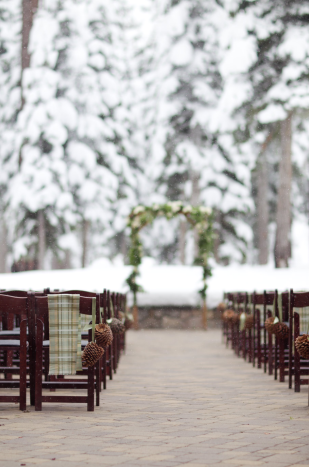 Как спланировать свадьбу на открытом воздухе при низких температурах